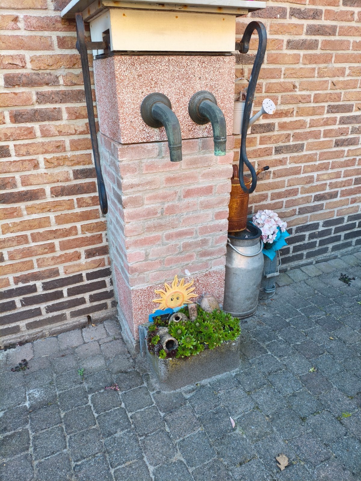 Antieke pomp, Ophalen