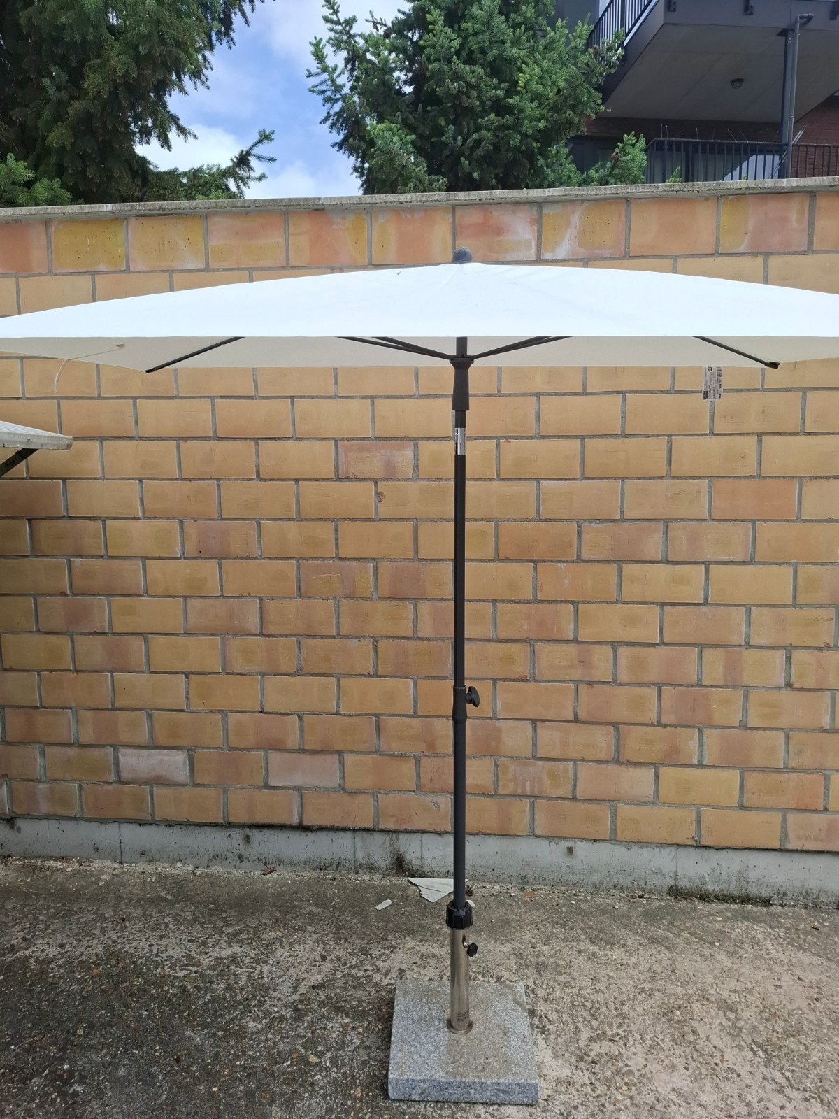 Parasol, Enlèvement