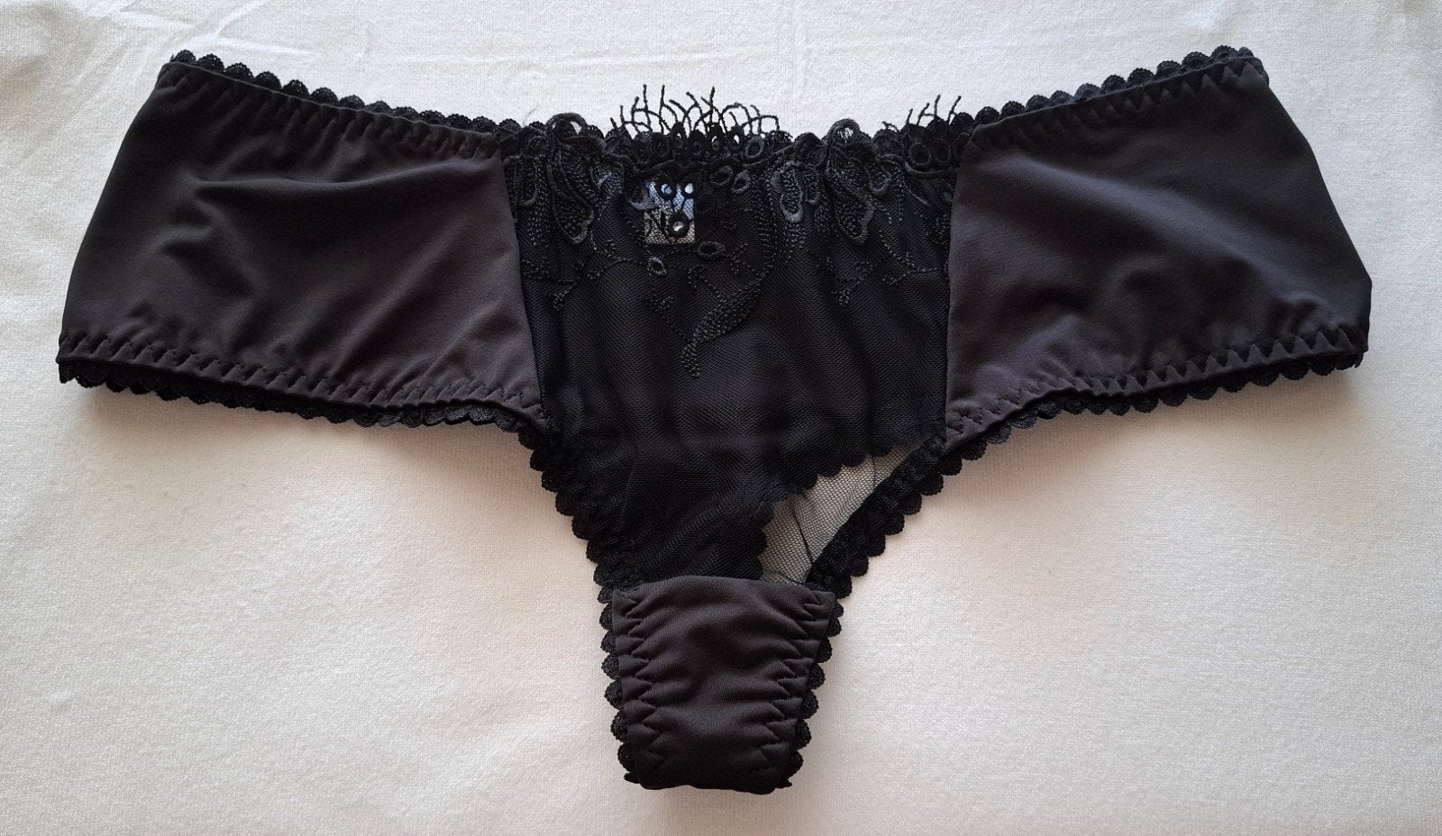 Kamea, zwarte string, maat L, nieuw, Kleding | Dames, Ondergoed en Lingerie, Ophalen of Verzenden, String