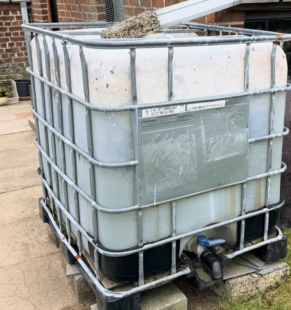 Waterbak 1000 liter met aftap kraan (IBC ton), Tuin en Terras, Regentonnen, Ophalen, Kunststof, Gebruikt, Met kraantje