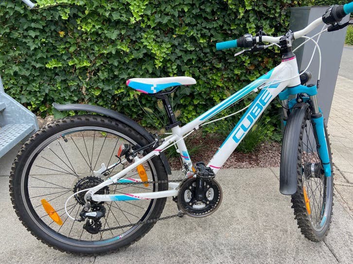Cube race 24 inch, Ophalen, 24 inch of meer, Gebruikt, V-brakes