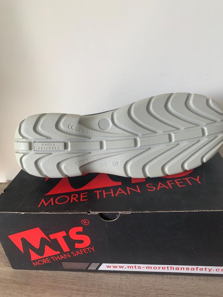Werkschoenen, Doe-het-zelf en Bouw, Veiligheidskleding, Ophalen of Verzenden, Nieuw