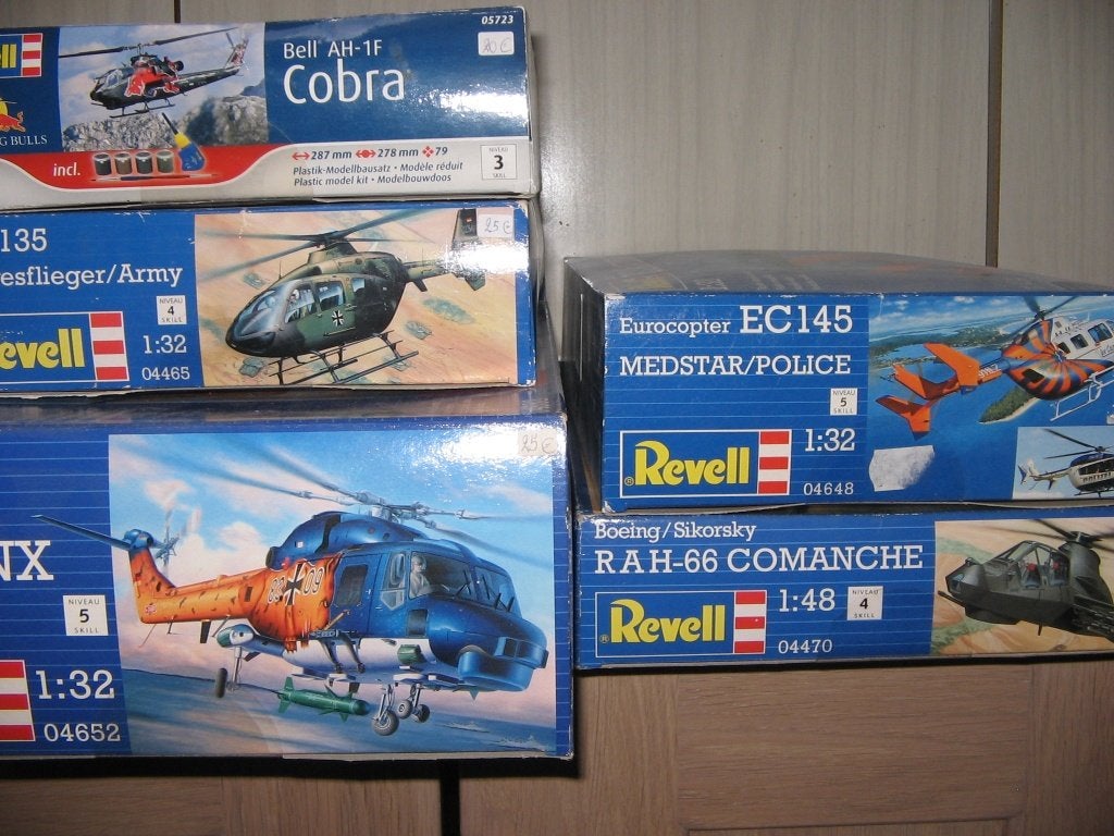lot revel bouwdozen van helicopters, Hobby en Vrije tijd, Modelbouw | Vliegtuigen en Helikopters, Ophalen, Nieuw, Helikopter, Revell
