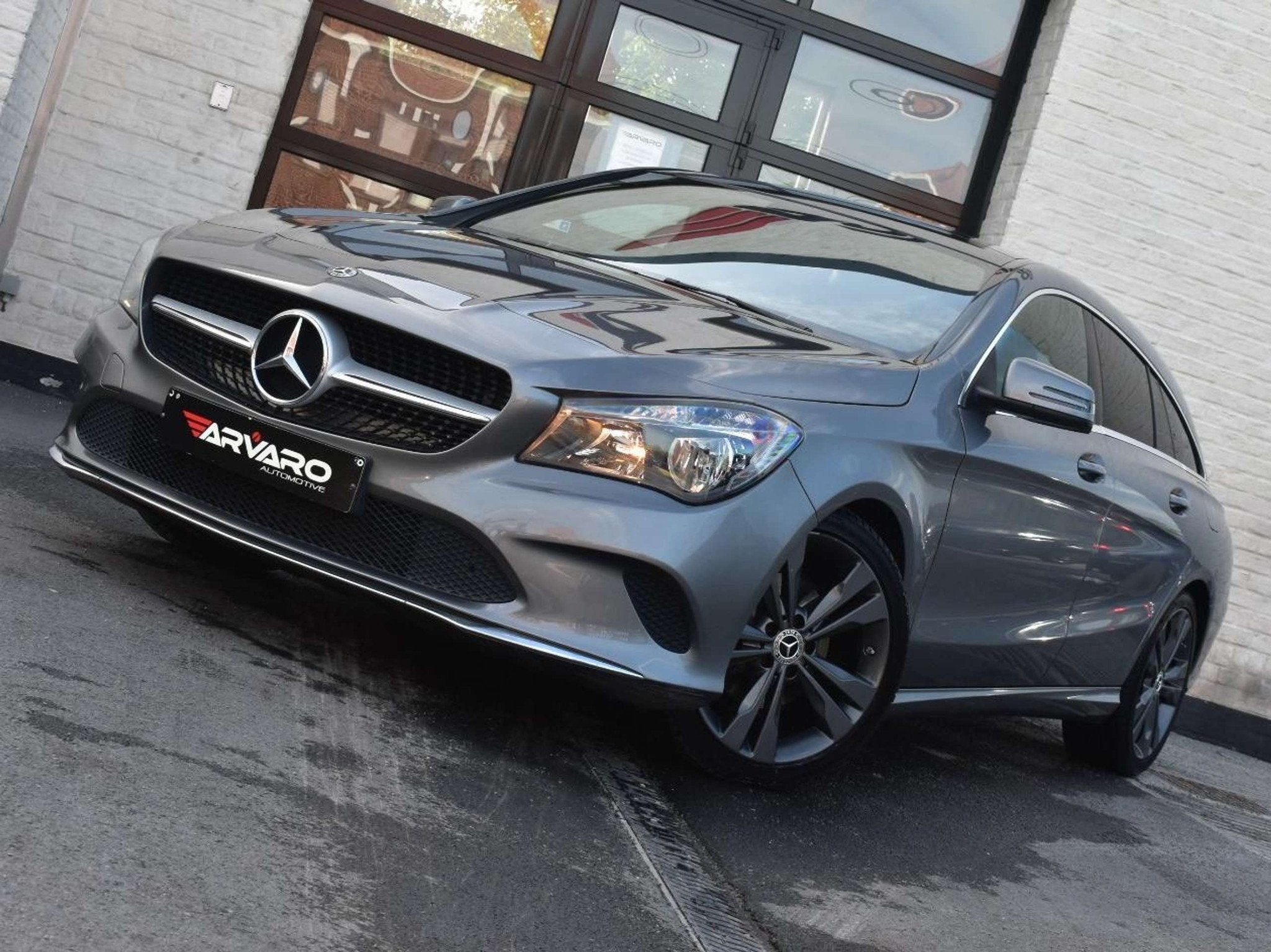 Mercedes-Benz CLA-Klasse 180 i Pano Dak / Navi / Leder / Cam, Autos, Euro 6, Entreprise, Noir, 5 portes