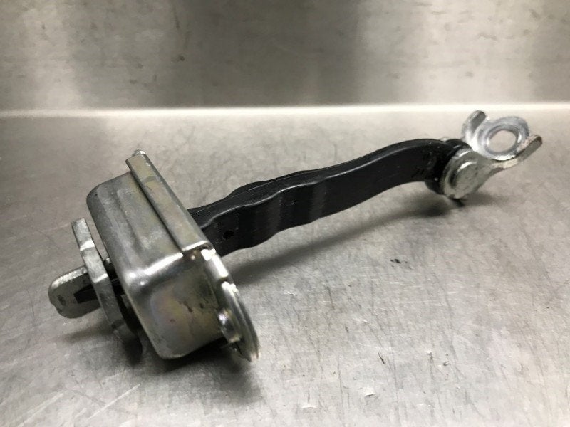 MECANISME DE VEROUILLAGE PORTE AVANT DROITE NV 200 (M20M), Autos : Pièces & Accessoires, Carrosserie & Tôlerie, Germany@nissan-services.eu