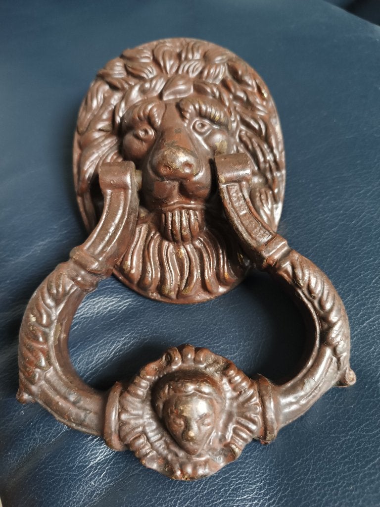 heurtoir de porte en forme de tête de lion antique, Enlèvement ou Envoi, Cuivre