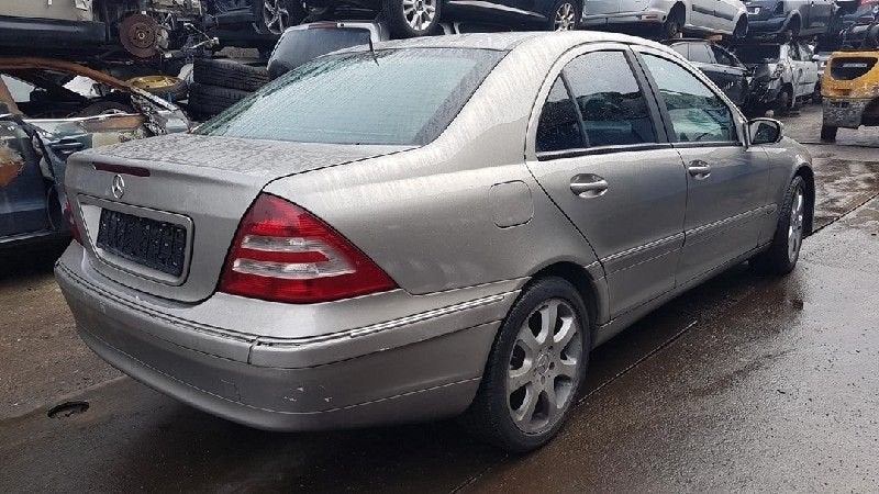 REMKLAUW RECHTS ACHTER ABS Mercedes-Benz C (W203), Gebruikt, Mercedes-Benz, Dialog.mb@mercedes-benz.com, Mercedes-Benz AG