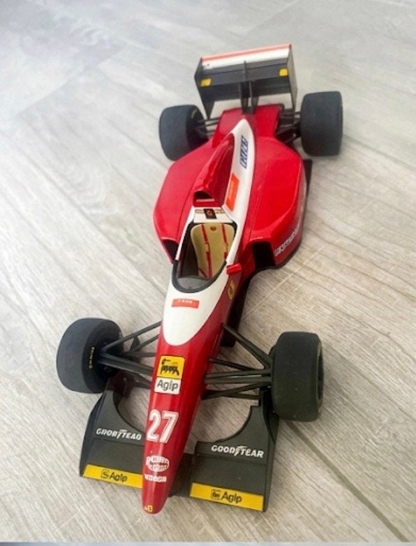1/18 Ferrari F93A Alesi Minichamps, Hobby en Vrije tijd, Modelauto's | 1:18, Ophalen of Verzenden, Zo goed als nieuw, MiniChamps