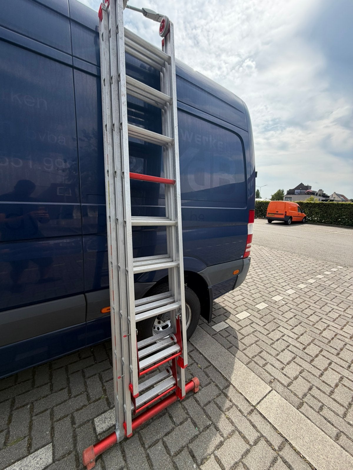 Altrex ladder, Ophalen of Verzenden, Zo goed als nieuw