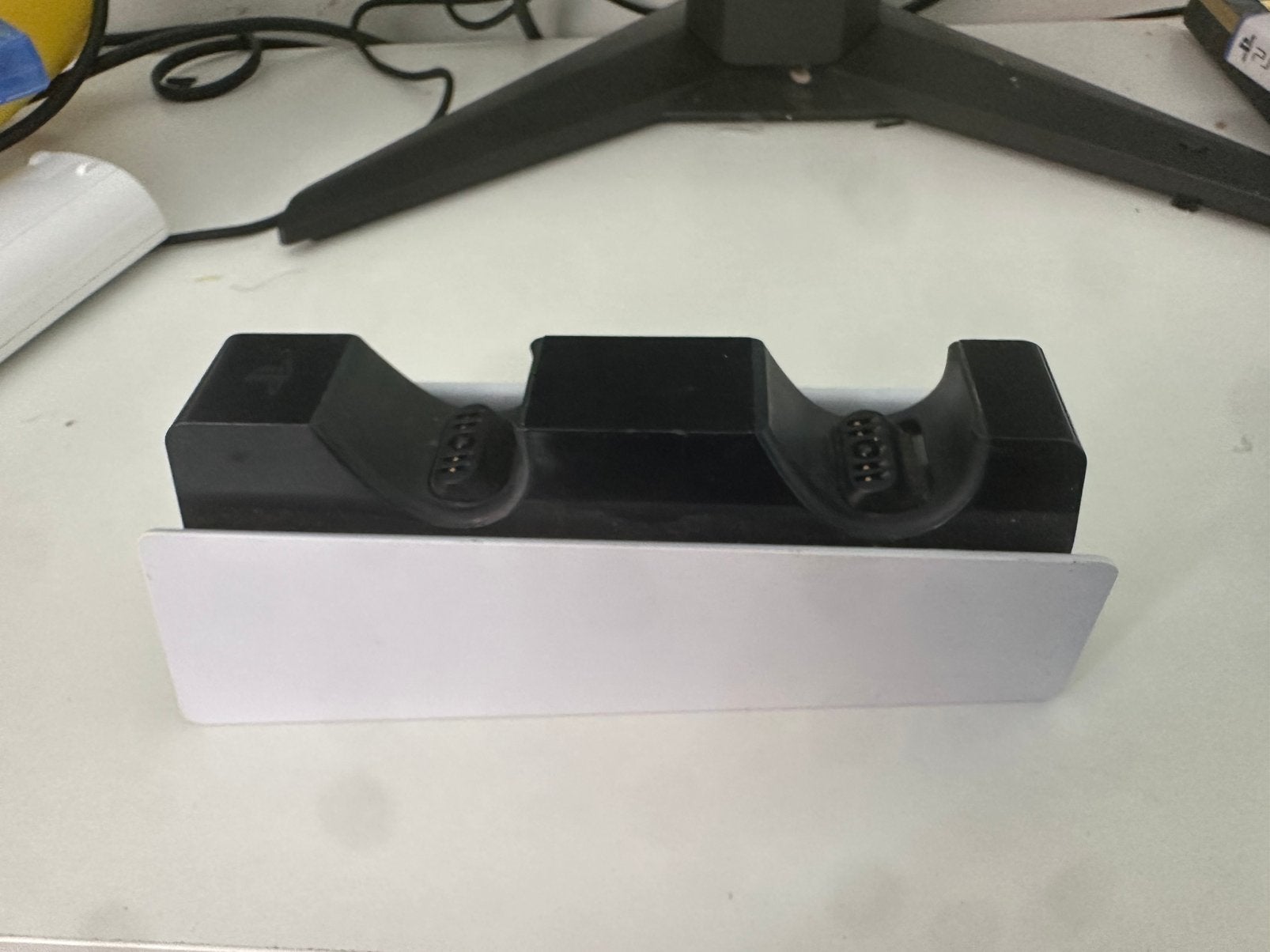 Station de recharge pour manette PS5, Enlèvement, Comme neuf