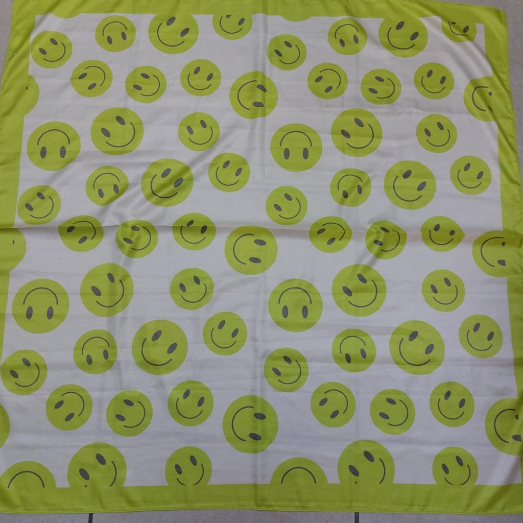 Smiley sjaal nieuw, Kleding | Dames, Mutsen, Sjaals en Handschoenen, Ophalen, Sjaal
