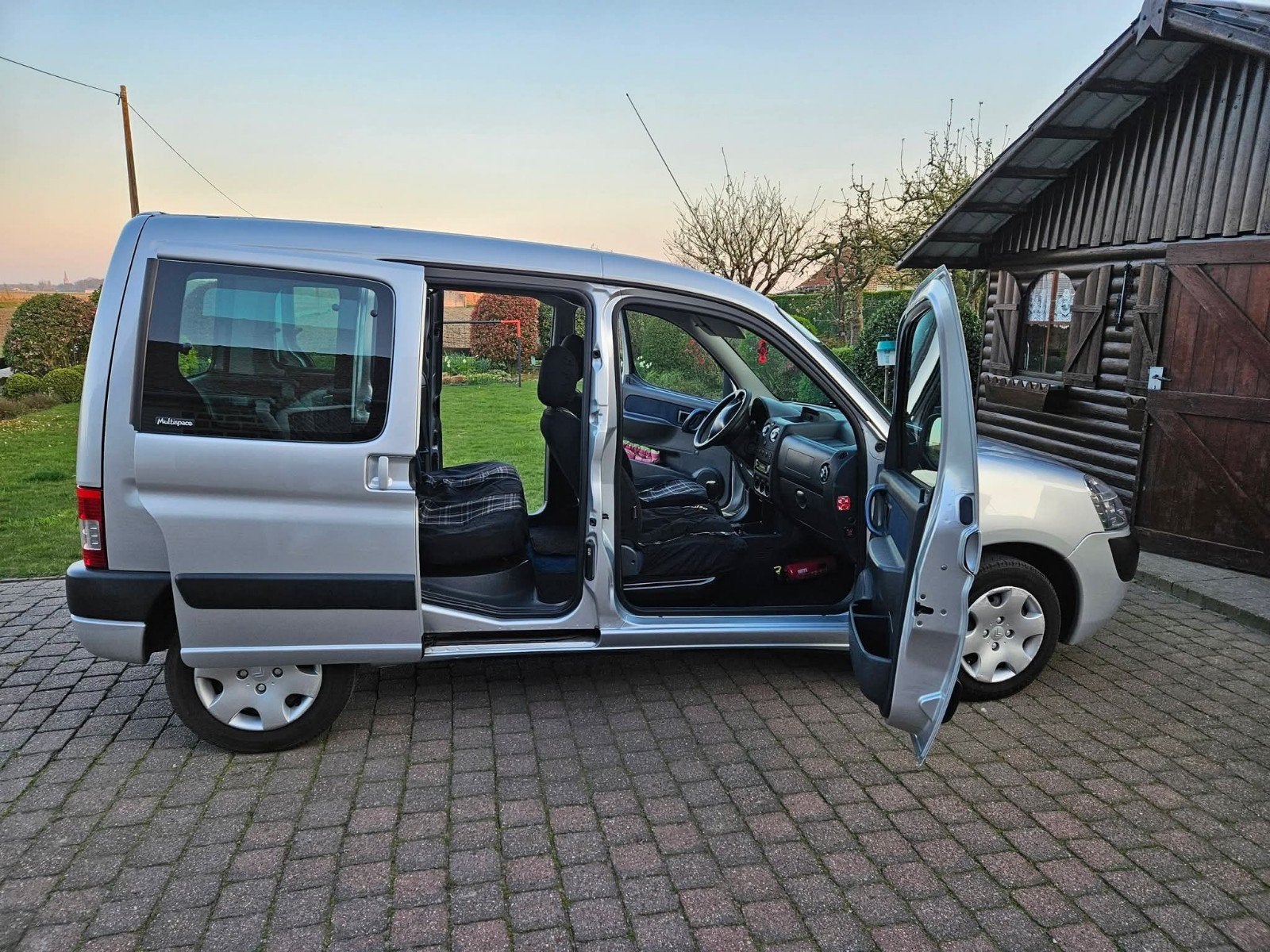 citroen berlingo top staat 1.4 benzine 2008, Autos, Argent ou Gris, Achat, Berlingo, Particulier
