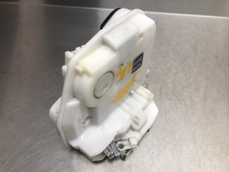 PORTIERSTANGEN LINKS ACHTER Mitsubishi ASX (01-2010/03-2023), Gebruikt, Mitsubishi