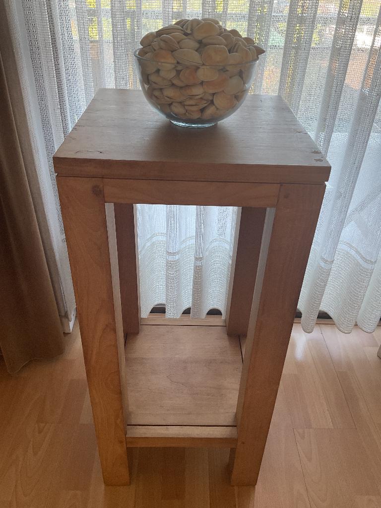Piëdestal, bijzettafel, plantentafel in massieve teak., Huis en Inrichting, Ophalen, Zo goed als nieuw