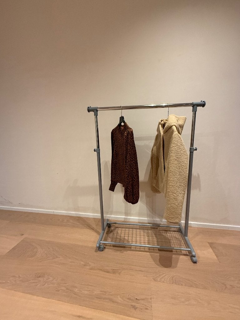 Kledingrek met wieltjes, Enlèvement, Avec roues, Comme neuf