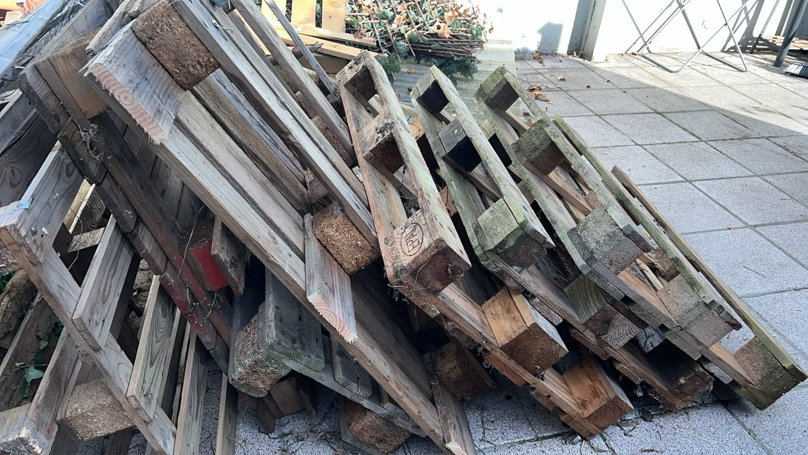 Palettes, Enlèvement