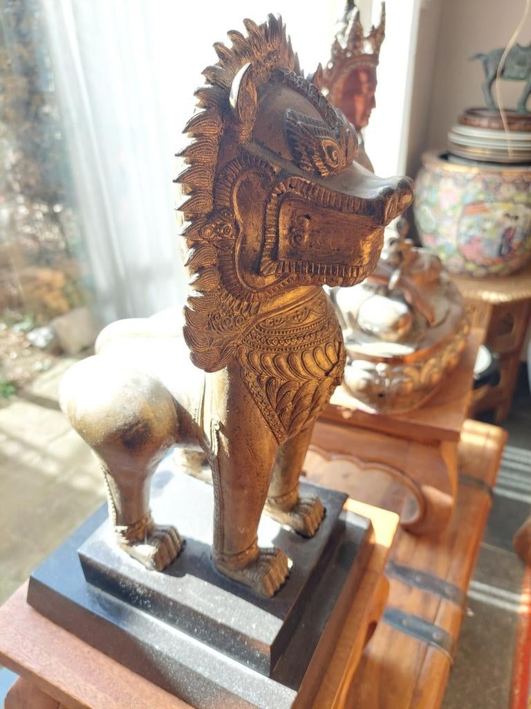 Lion thaïlandais... bronze antique lourd, Enlèvement