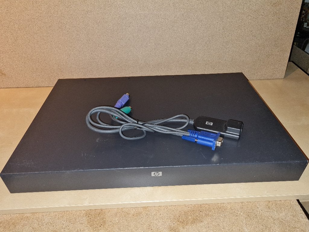HP KVM Switch, Computers en Software, Ophalen, Gebruikt