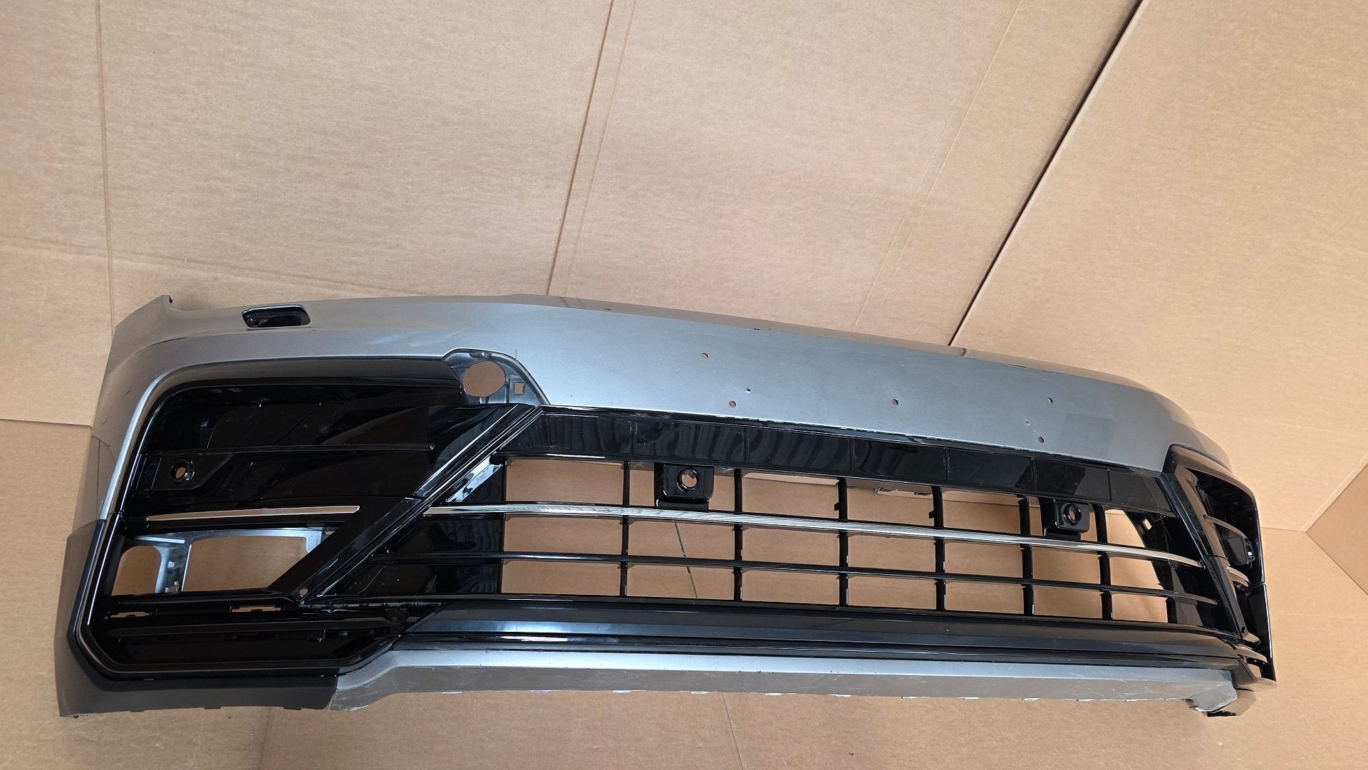 Voorbumper VW Tiguan 5NA R-line 4xPDC KLS L B7W BUMPER ORGIN, Volkswagen, -, Origine de la pièce connue, Utilisé