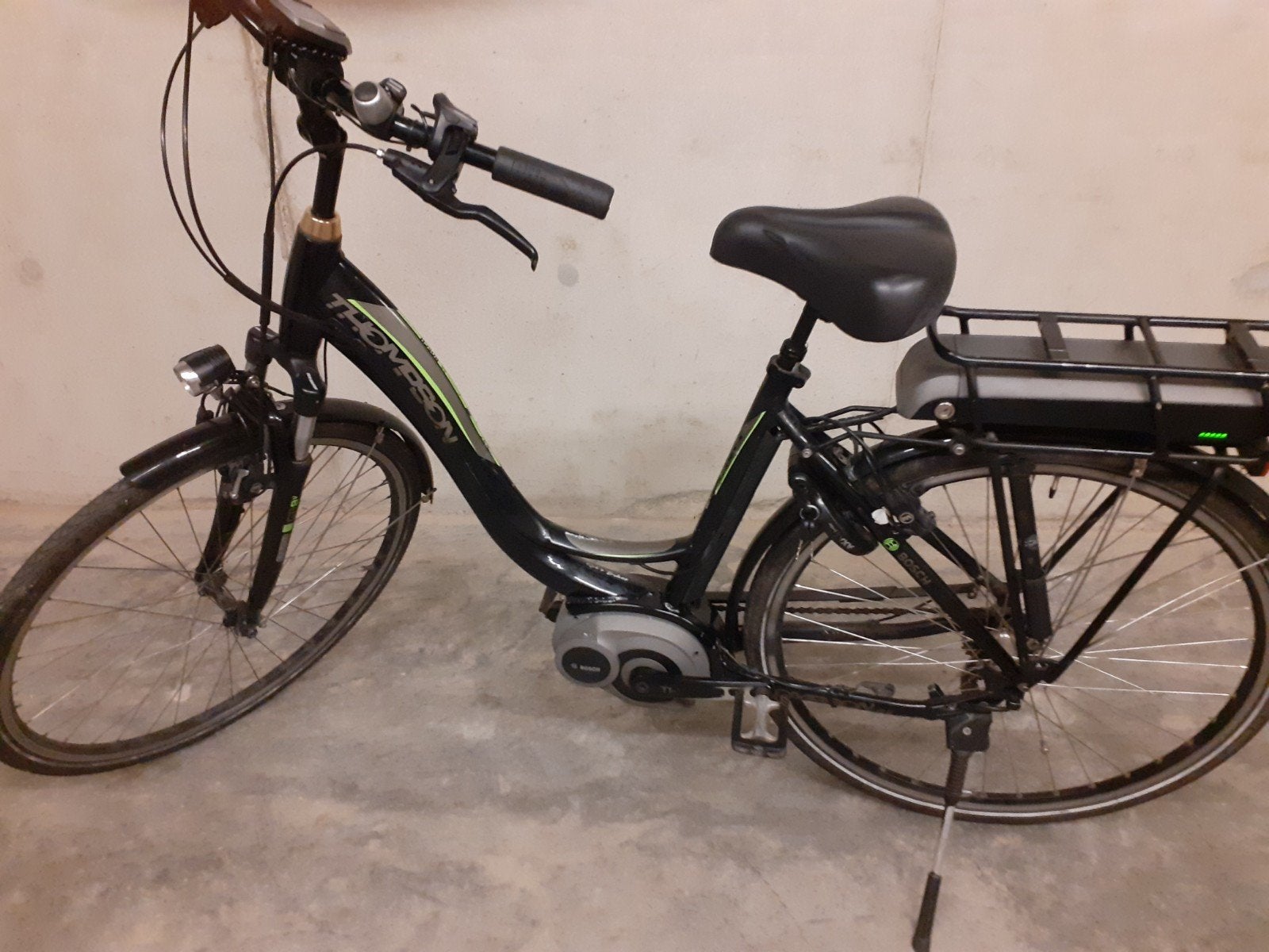 Elektrische fiets Thompson, Fietsen en Brommers, Elektrische fietsen, 47 tot 51 cm, Ophalen of Verzenden, Gebruikt, 30 tot 50 km per accu