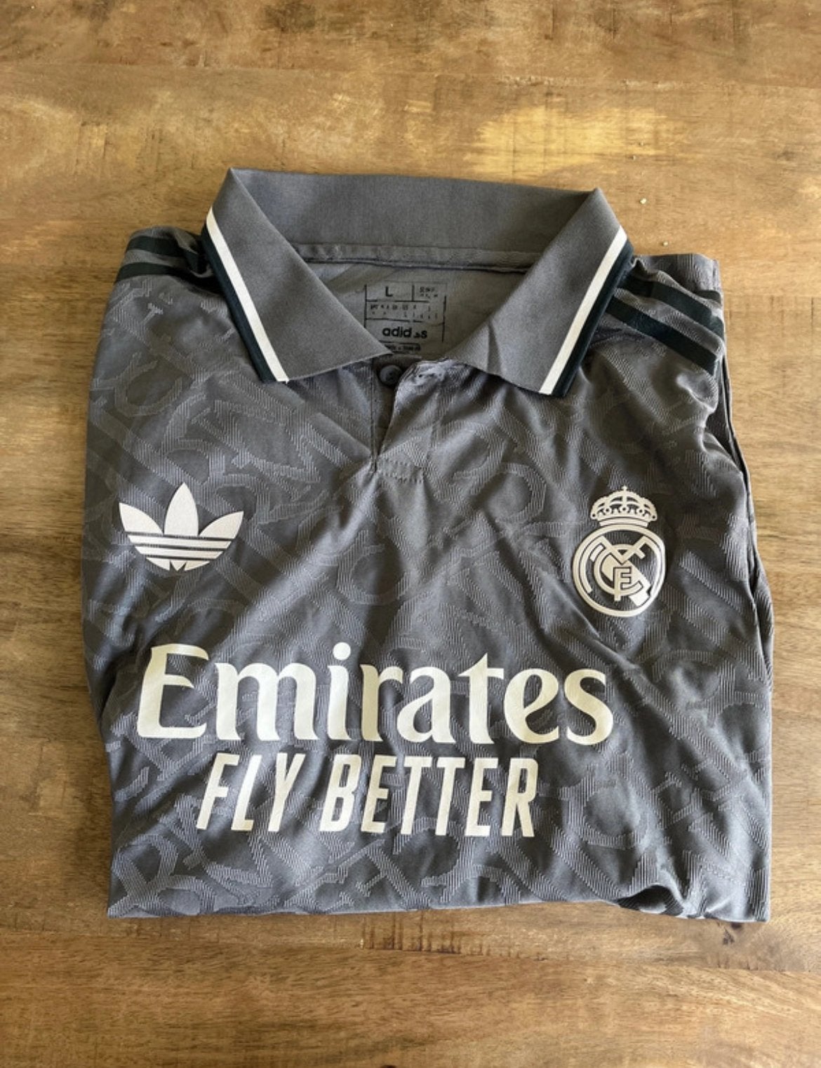 Shirt real madrid, Sport en Fitness, Voetbal, Ophalen of Verzenden, Zo goed als nieuw, Shirt