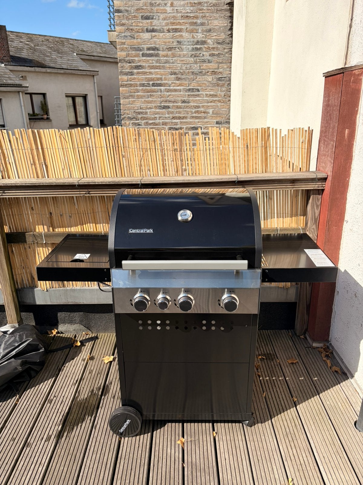Central Park Salta2 gasbarbecue + gratis hoes, Jardin & Terrasse, Enlèvement, Neuf