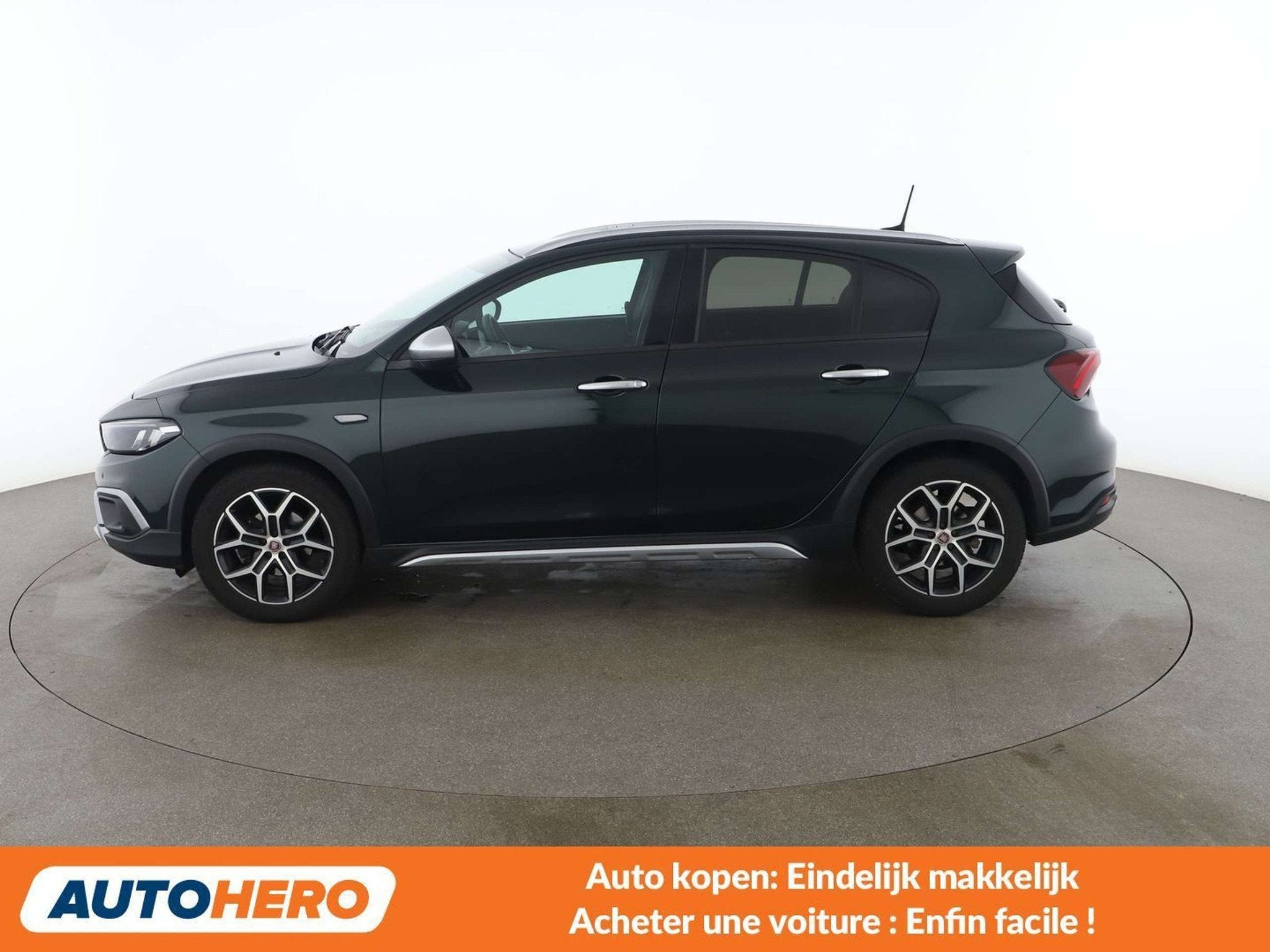 Fiat Tipo 1.6 M-Jet Cross (bj 2021), Auto's, Fiat, Voorwielaandrijving, Stof, Gebruikt, Euro 6