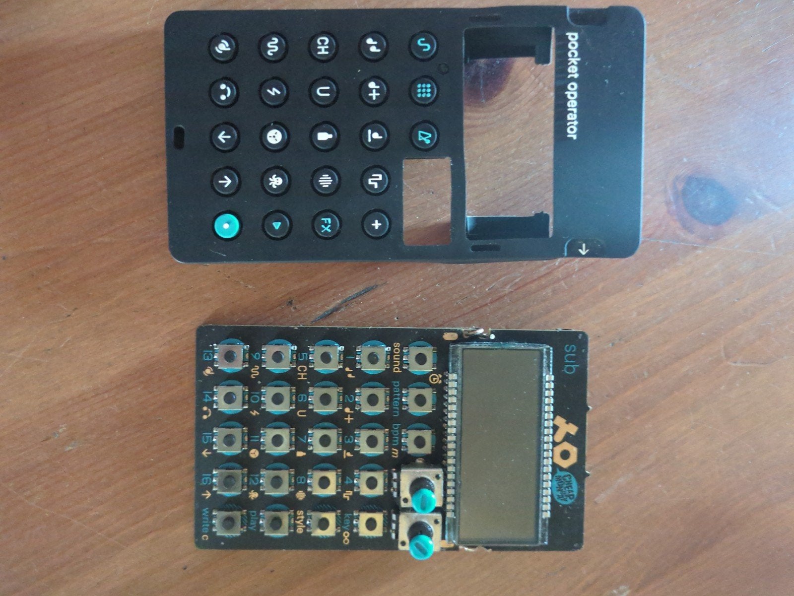 Pocket Operator 14 + case, Muziek en Instrumenten, Synthesizers, Ophalen
