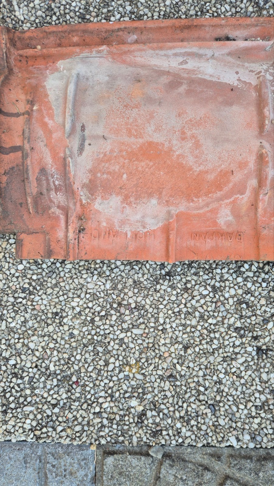 +- 240 dakpannen en 15 nokpannen, Doe-het-zelf en Bouw, Ophalen, Steen of Klei, 15 m² of meer, Dakpannen