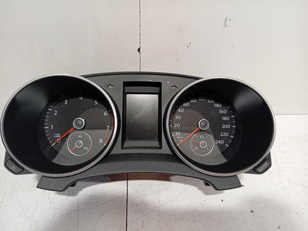 Cockpit Volkswagen Golf, Onderdelen@venauto.nl, Van der Ven Autorecycling B.V., Gebruikt, Ettenseweg 76, 4706 PB Roosendaal, The Netherlands