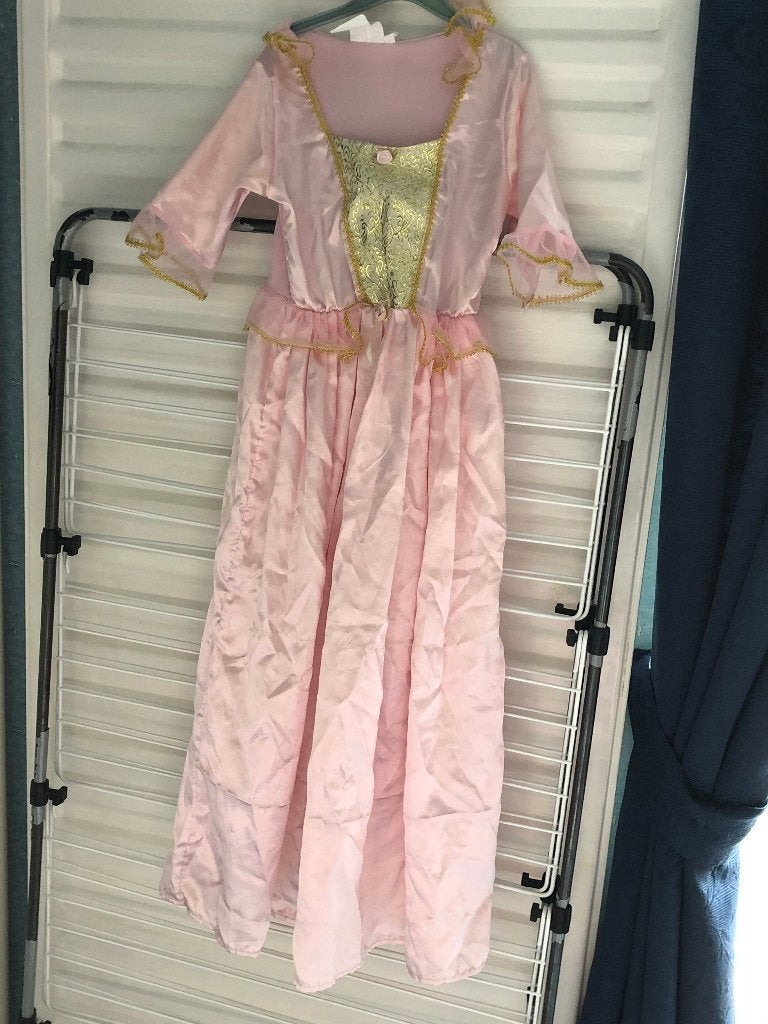 déguisement - robe de princesse, Enlèvement, Utilisé, 134 à 140, Fille
