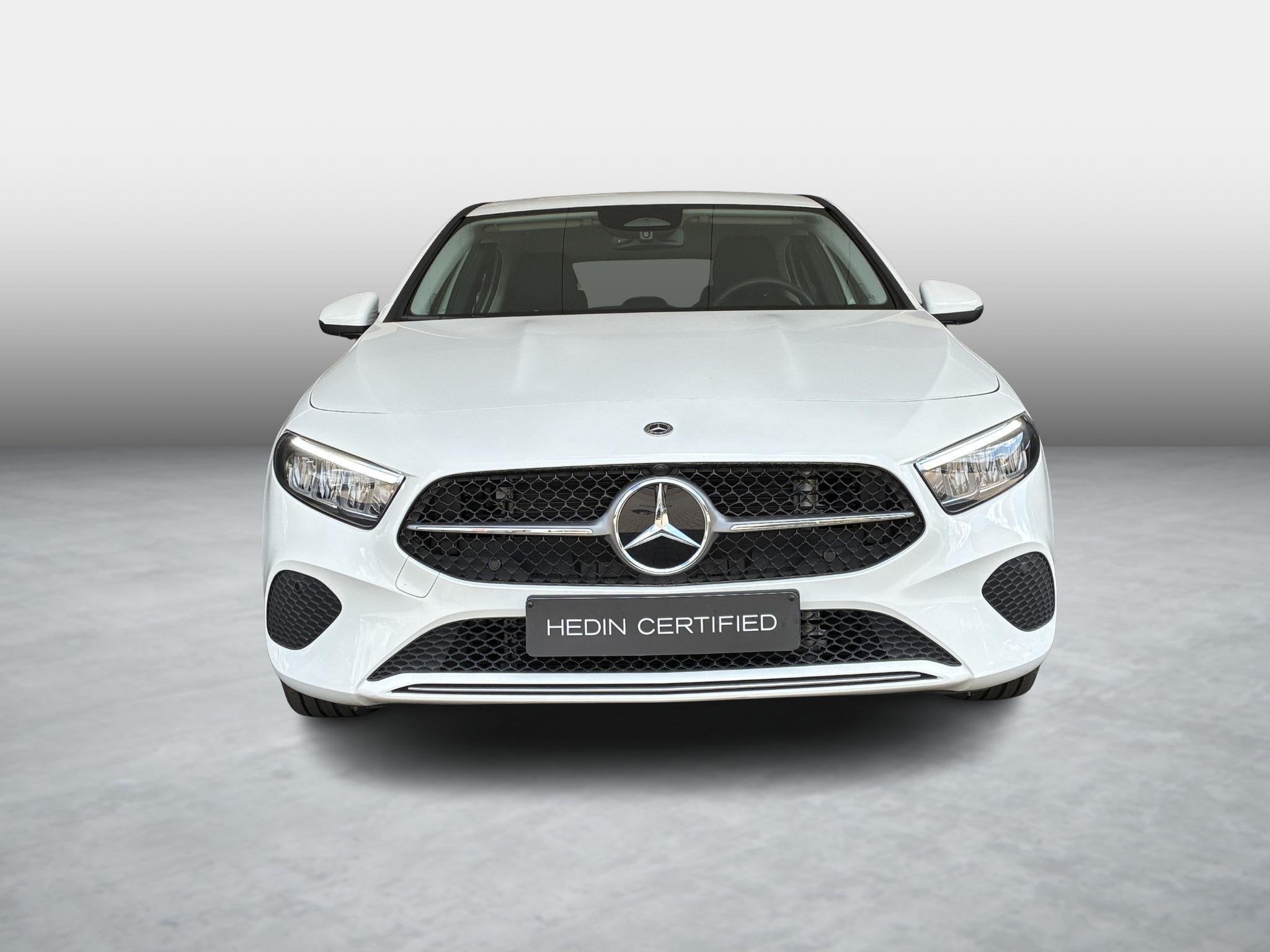 Mercedes-Benz A-klasse 220 4MATIC Luxury Line | Trekhaak | V, Auto's, Automaat, Stof, Zwart, 4 cilinders