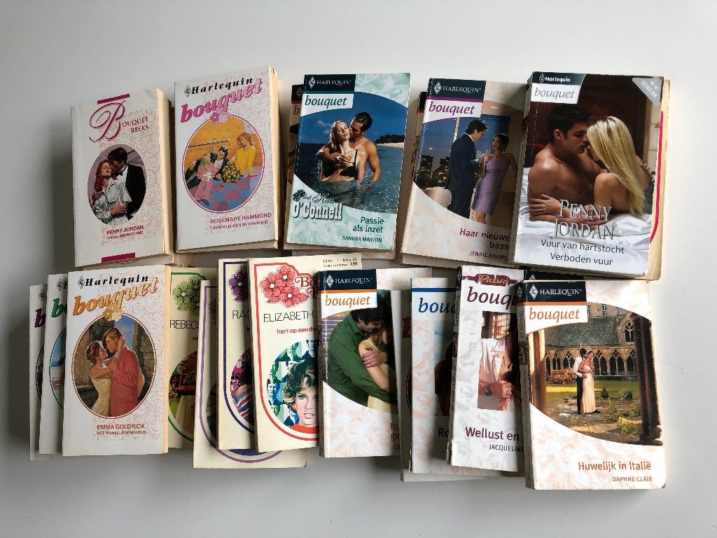 Pockets Harlequin Bouquet reeks, Boeken, Ophalen of Verzenden, Gelezen