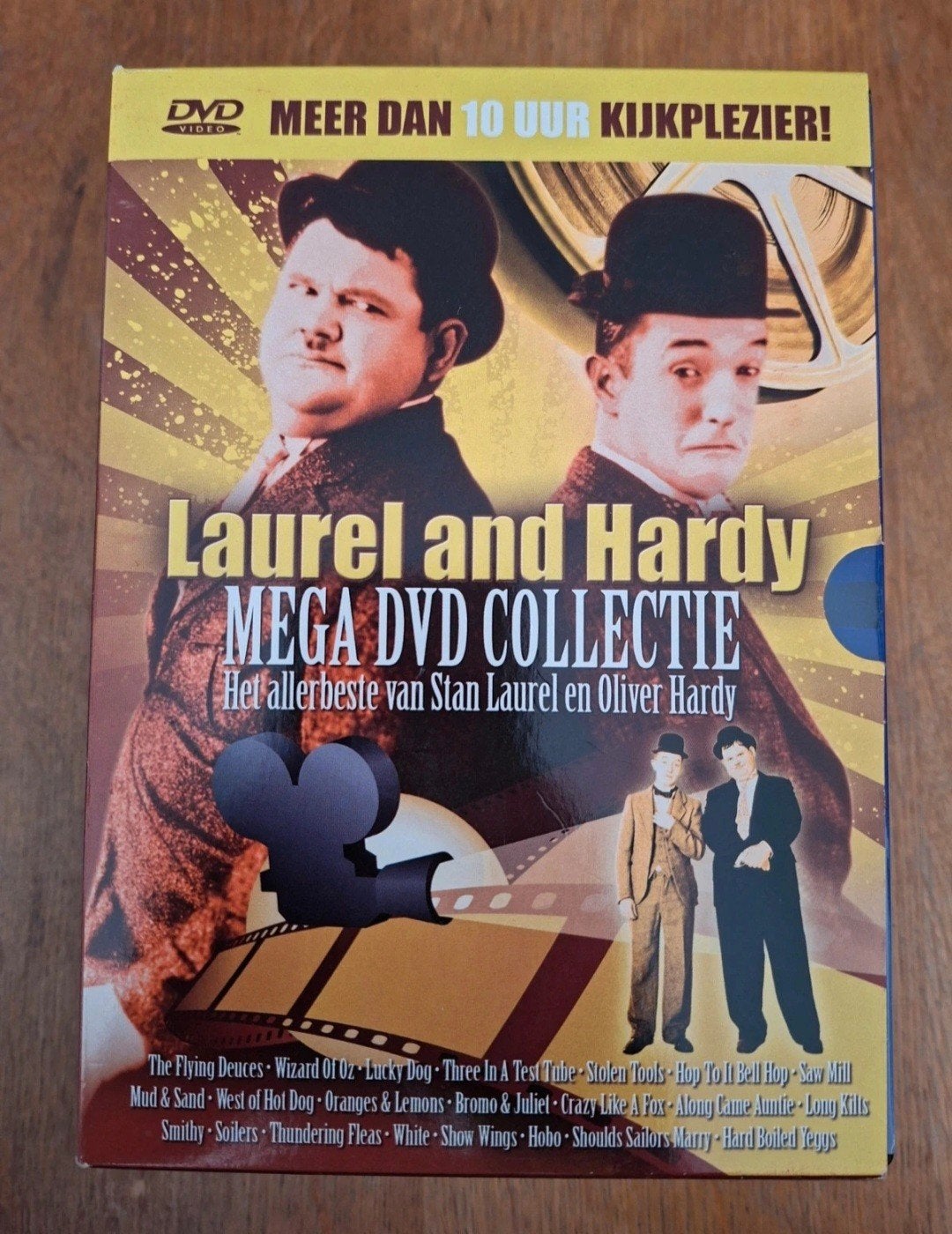 DVD  - BOX  - LAUREL AND HARDY - HET ALLERBESTE - MEGA DVD'S, Enlèvement ou Envoi, Anglais, Comédie, Tous les âges