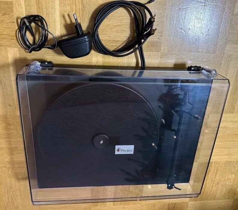 Platenspeler Pro Ject Debut III met Ortofon-element, Audio, Tv en Foto, Ophalen of Verzenden, Gebruikt, Platenspeler