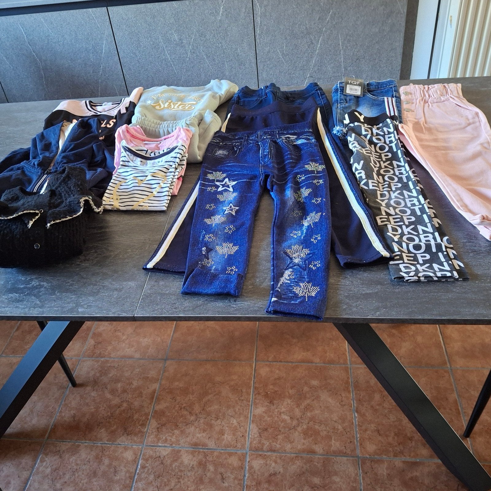 Lot vêtements fille 5 ans, Enlèvement