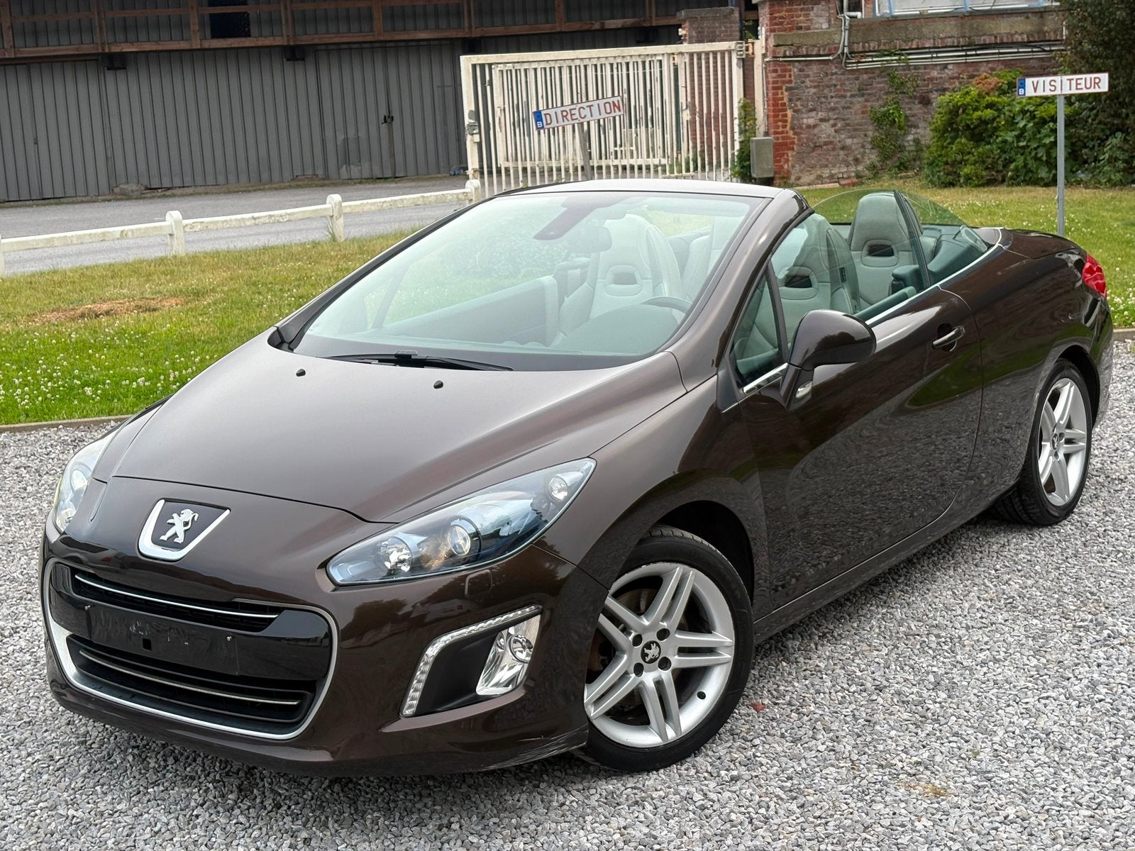 PEUGEOT 308CC 2.0HDI CABRIOLET EDITION SPECIAL! TRÈS BELLE, Autos, Cuir, Achat, Cabriolet, Vitres électriques