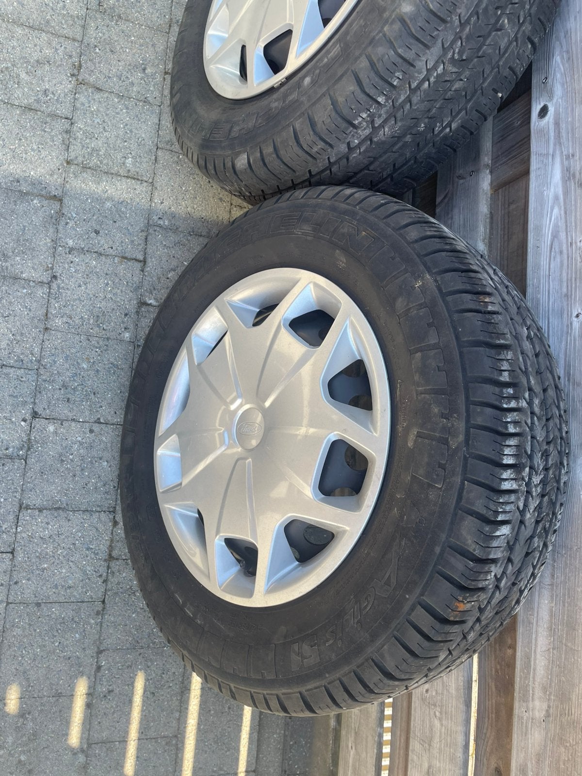 Velgen en banden Michelin 215/65 R 15, 15 inch, Banden en Velgen, Ophalen of Verzenden, Zomerbanden