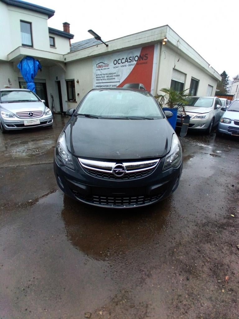 Opel Corsa d 2015 euro 5b 1300 diesel 210000km 0488942555, Auto's, Voorwielaandrijving, Stof, Euro 6, 4 cilinders