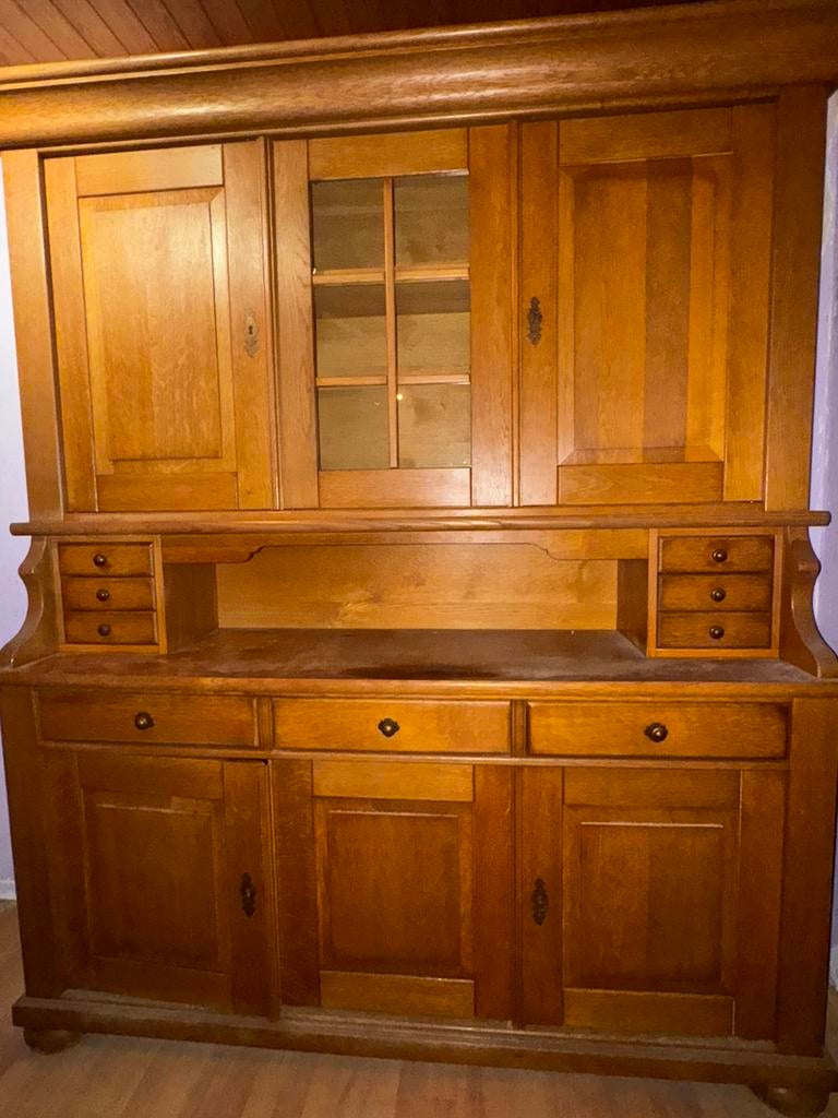 Kast vol hout, Ophalen, Gebruikt, Met deur(en), 200 cm of meer