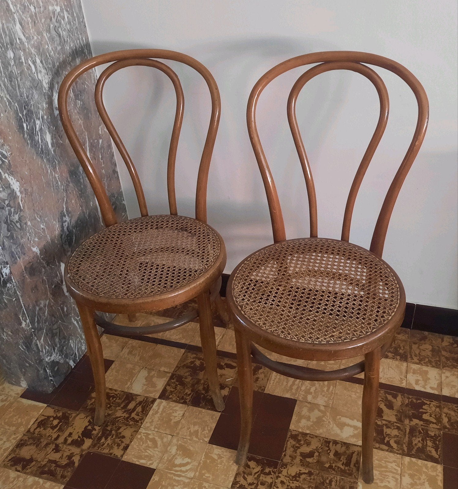 Set van 2 Antieke J&J Kohn Buighout Stoelen, Antiek en Kunst, Ophalen