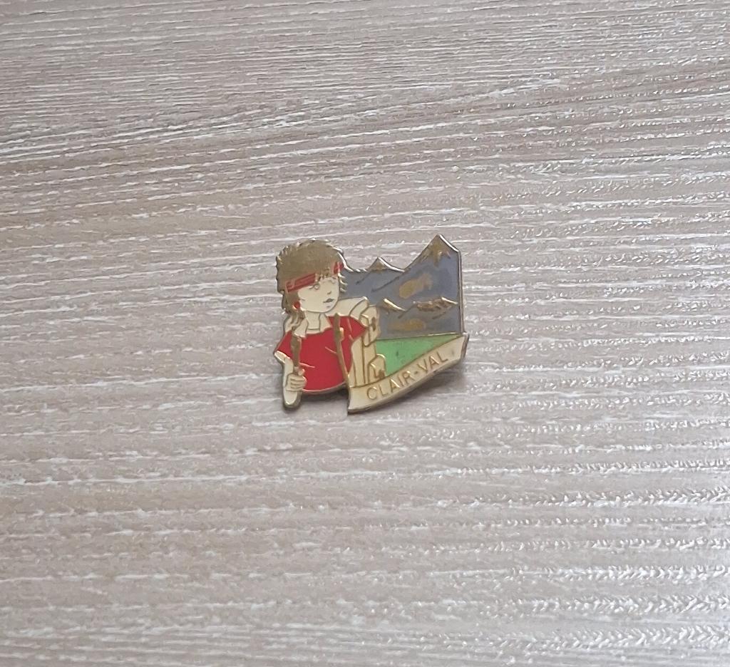 PIN - CLAIR VAL Service résidentiel pour jeunes en Wallonie, Envoi, Utilisé, Autres sujets/thèmes, Insigne ou Pin's