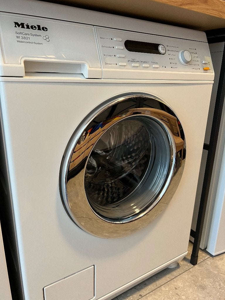 Miele W3821 + AEG Lavatherm – nette set – direct inzetbaar, Electroménager, Lave-linge, Utilisé, Chargeur frontal, 6 à 8 kg, 1200 à 1600 tours