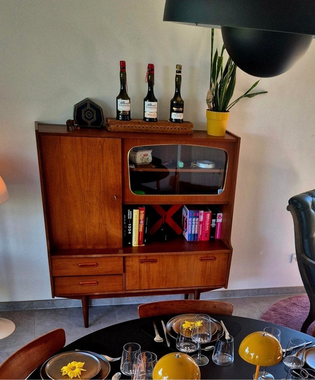 Deens vintage woonkamer kast IN OPTIE DUS VOORLOPIG GN AANVR, Huis en Inrichting, Kasten | Dressoirs, Ophalen