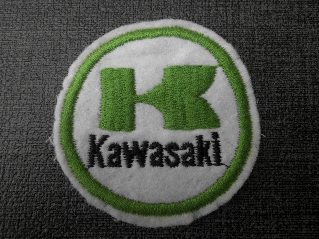 Kawasaki embleem, Motoren, Verzenden