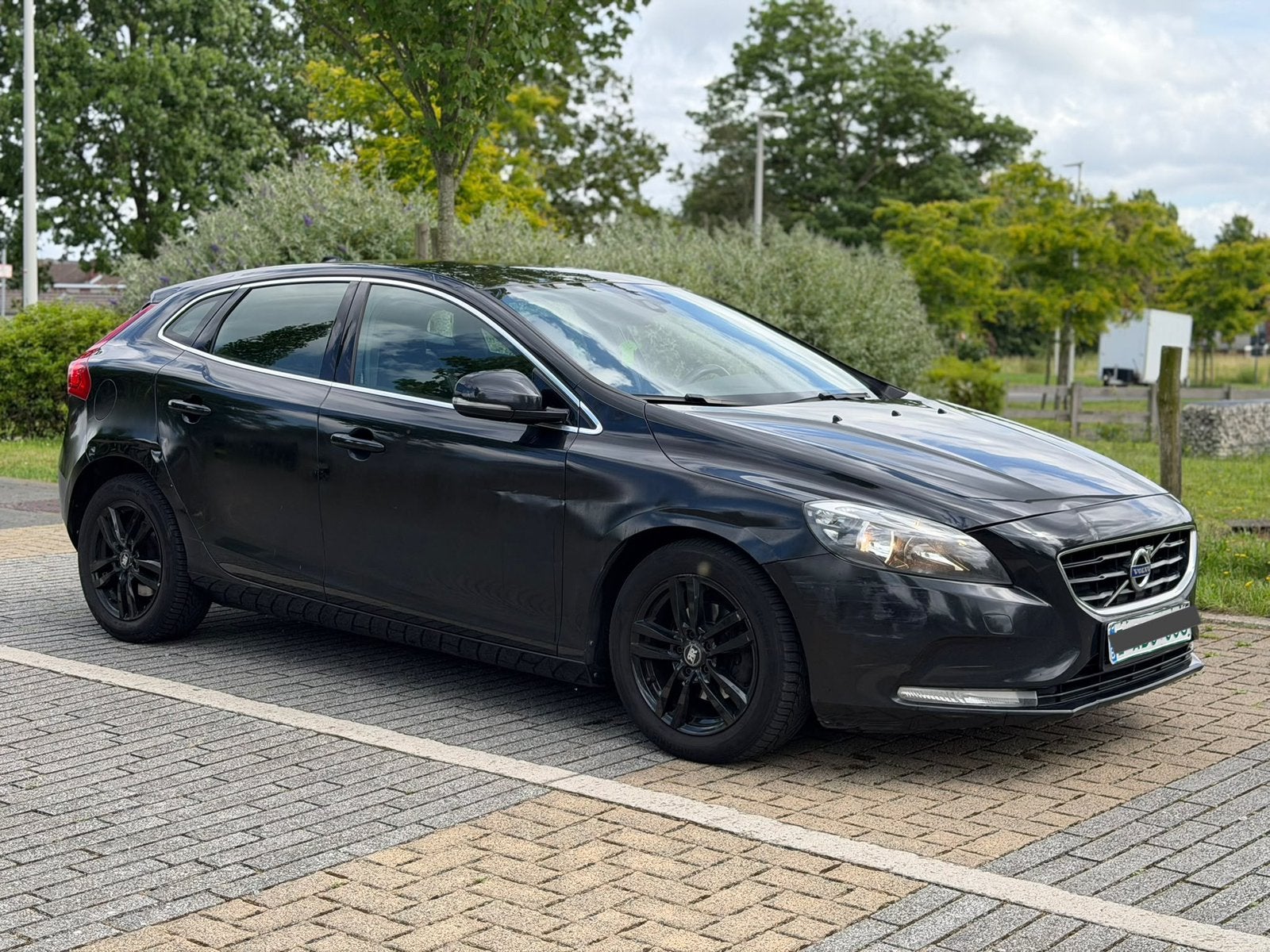 Volvo V40 1.6 D2 Bj12/2015 Pre Facelift! 214.000km's! EURO 5, Auto's, Volvo, Euro 5, Zwart, Bedrijf, 5 deurs