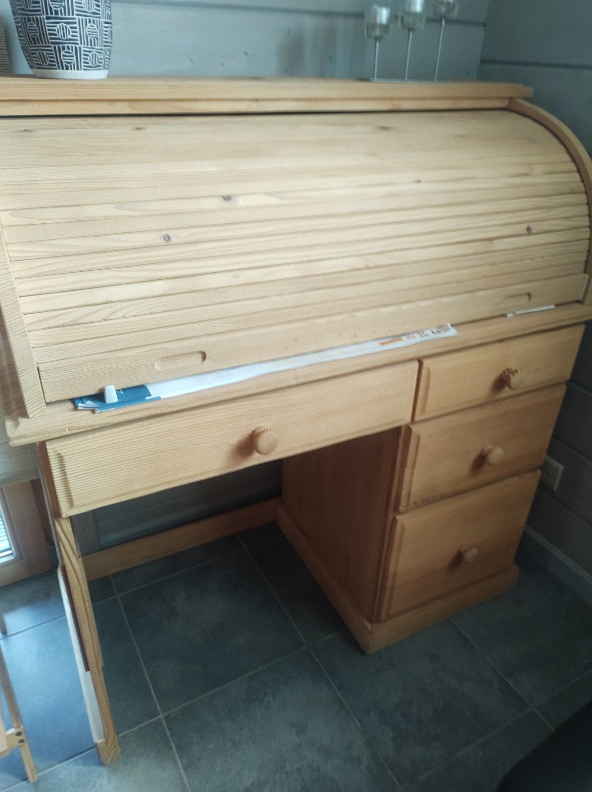 Bureau, Ophalen