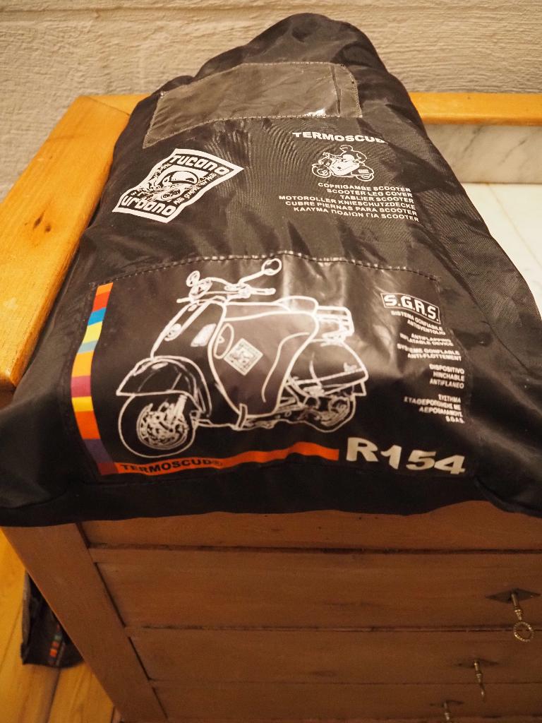 Tablier mobilette TERMOSCUD R154, Fietsen en Brommers, Brommers | Toebehoren, Zo goed als nieuw, Ophalen