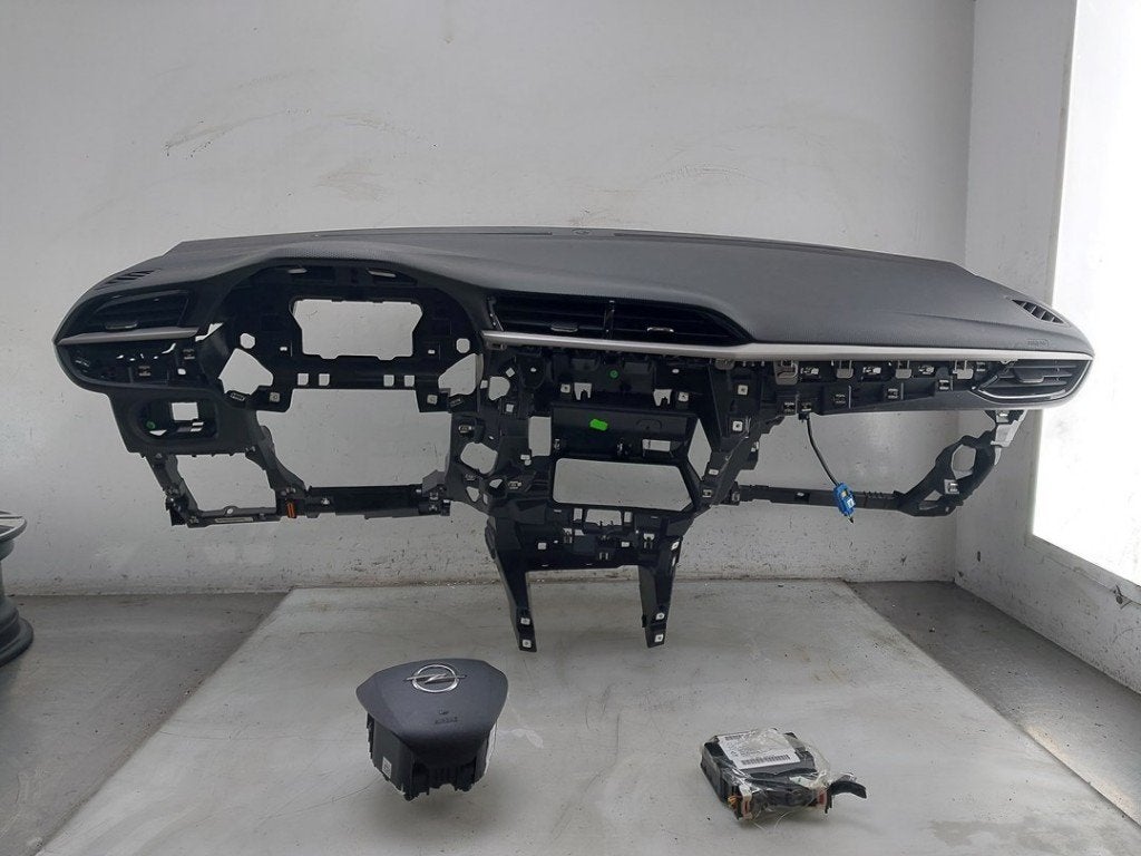 AIRBAG SET + DASHBOARD Opel Corsa F (UB / UH / UP), Gebruikt, Opel, Opel Automobile GmbH, Kontakt-opel@opel.com
