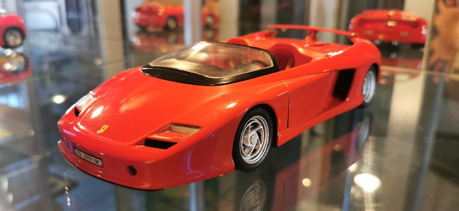 Guiloy Ferrari Mythos 1/18, Ophalen